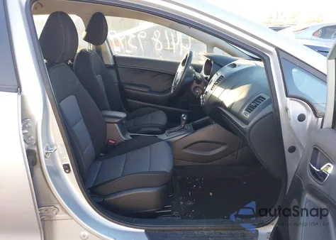 2016 Kia Forte Lx z USA, uszkodzony, nr VIN KNAFK5A89G5648260